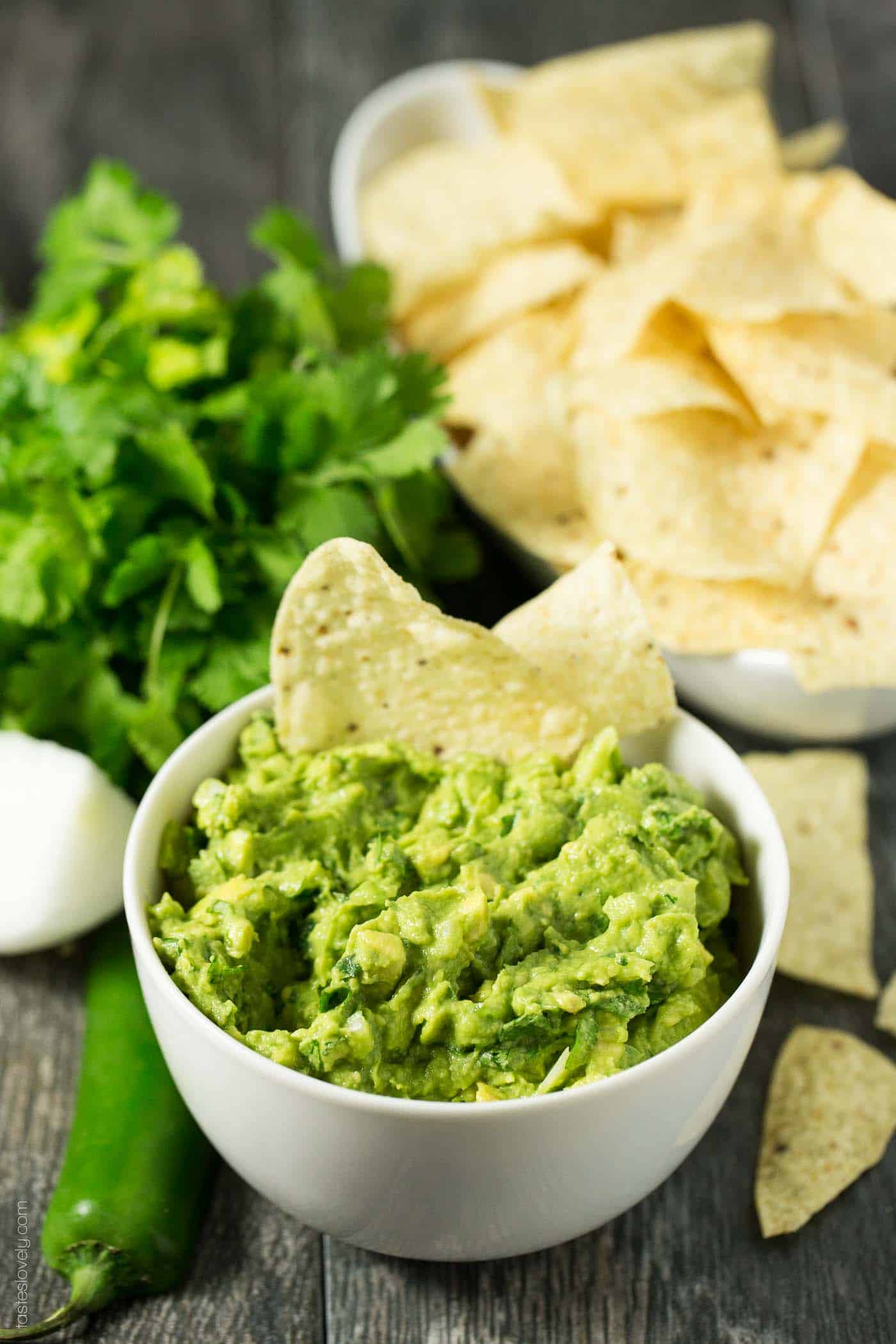 Mexican Restaurant Style Guacamole - Tastes Lovely